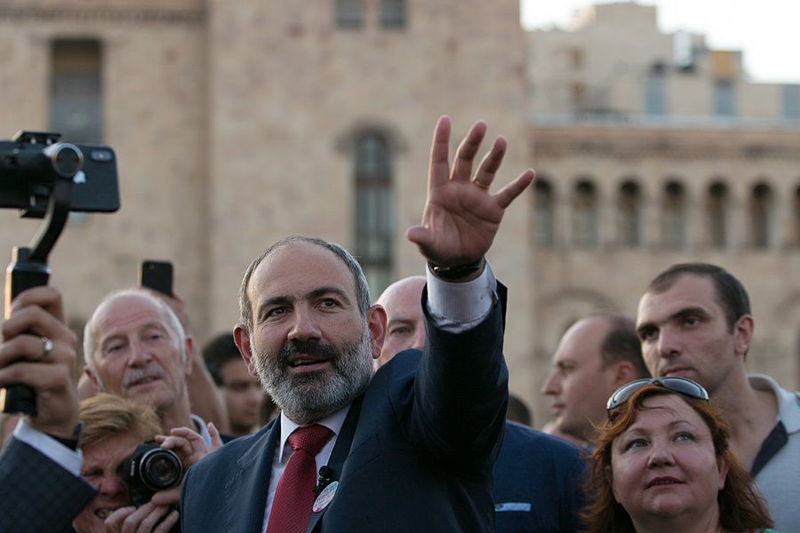 Όταν ο Πρωθυπουργός της Αρμενίας είναι ο ξεναγός σας στο Γερεβάν (video)